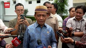 VIDEO: Bansos Dikritik, Bahlil: Saya Curiga Mereka Gak Sayang Rakyat