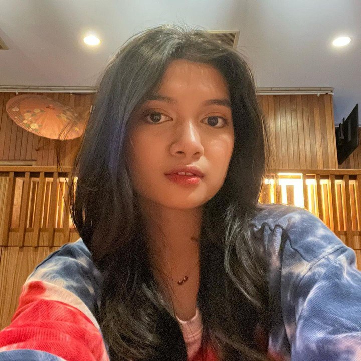 <p>Ya, Afiqah pernah menjadi bagian dari grup JKT48 selama beberapa waktu, tepatnya dari 2019 hingga 2021.(Foto: Instagram @amaninaafiqah)<br /><br /><br /></p>