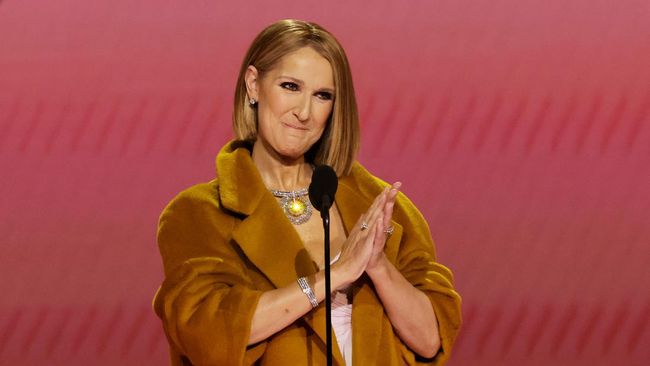 Celine Dion disebut hanya ingin tampil di Grammy Awards 2024 dan tak memusingkan pandangan netizen ia dicuekin Taylor Swift.