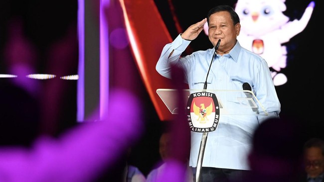 Kepala Badan Gizi Nasional menyebut Presiden terpilih Prabowo Subianto bakal membagikan makan bergizi cuma-cuma pada 2 Januari 2025.