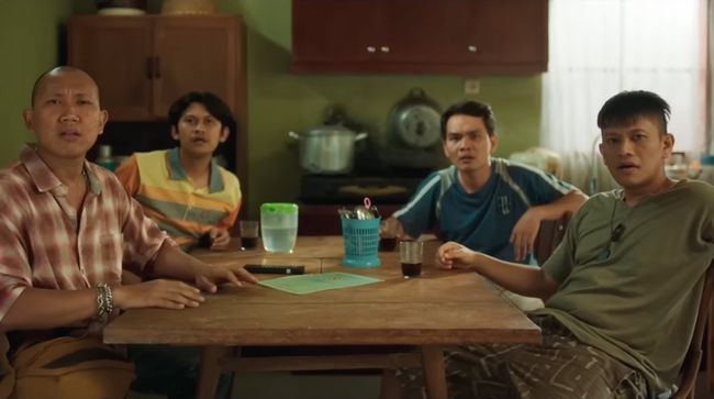 Film komedi Agak Laen telah mencetak 4 juta penonton setelah tayang di bioskop selama 12 hari.