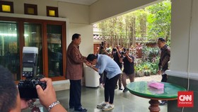 Gibran Sambangi SBY ke Cikeas, Ucapkan Langsung Selamat Ulang Tahun