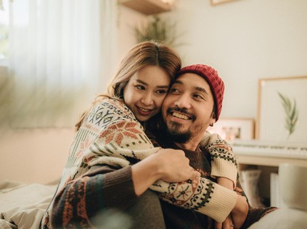 3 Zodiak yang Selalu Prioritaskan Pasangan, Bunda Termasuk?