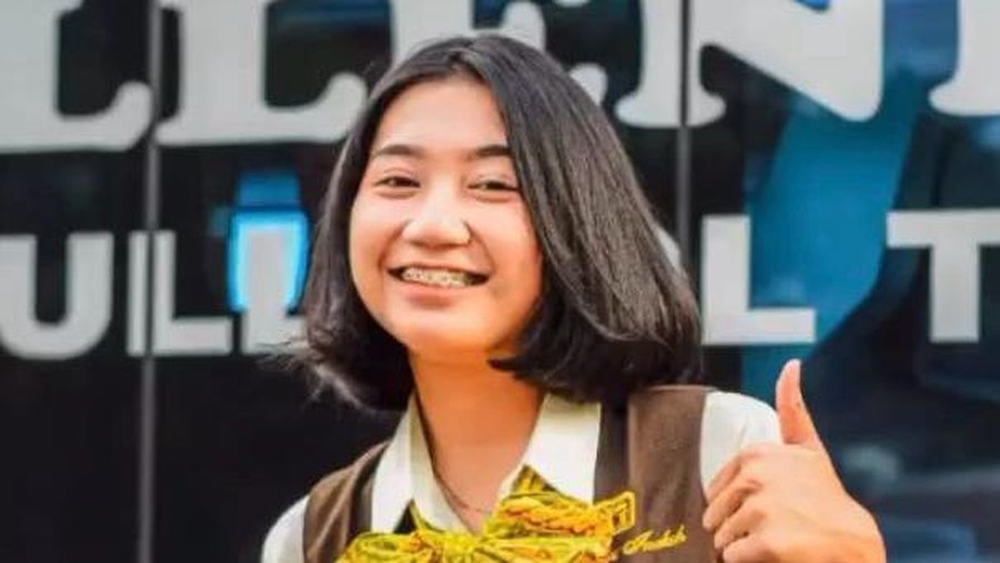 Khoirunnisa eks pramugari Rosalia Indah