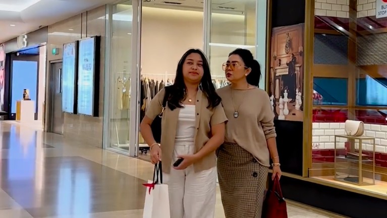 Mayangsari dan Khirani