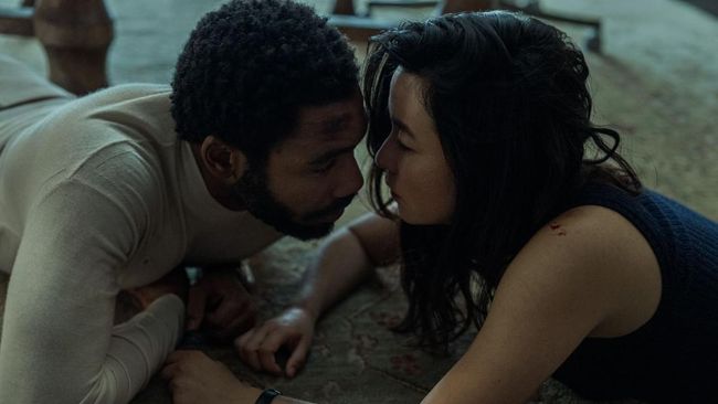 Donald Glover beber alasan tertarik buat serial Mr. & Mrs. Smith yang terinspirasi film 2005 dibintangi Brad Pitt dan Angelina Jolie.
