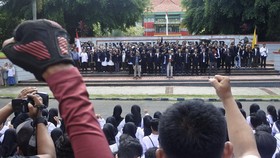 FOTO: Masif Suara Kampus Kritik Jokowi terkait Demokrasi