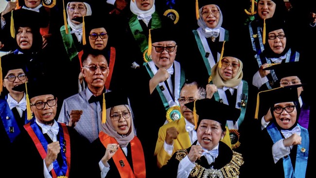 1. Revisi UU Pilkada: 120 Guru Besar UI Bersuara, Peringatkan Kemunduran Hukum di Indonesia