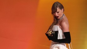 FOTO: Taylor Swift, Pemenang Album of the Year Terbanyak Grammy Awards