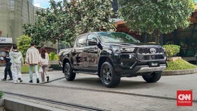 Skema Kredit Cicilan Toyota Hilux Double Cabin 4x4