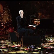 Annie Lenox Serukan Gencatan Senjata di Gaza saat Tampil di Grammy Awards 2024