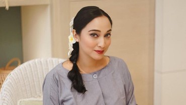 Pendidikan Bella Fawzi yang Tak Kalah Ambisi dari Mendiang Marissa Haque