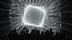 FOTO: Tersentuh Instalasi Cahaya Instagrammable di Tokyo