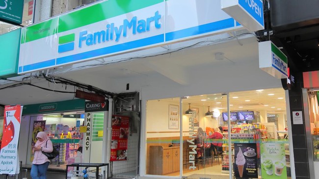 FamilyMart memutus kontrak kerja sama Israel usai muncul seruan boikot di Jepang.
