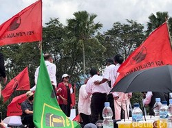 Penyandang Tunanetra di Kaltim Elus Wajah dan Cium Pipi Ganjar