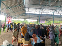 Barisan RFG Tebus Murah 2.000 Paket Sembako di Malang Raya