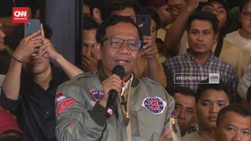 VIDEO: Mahfud Sebut Ada Operasi Tekan Rektor untuk Bilang Jokowi Baik