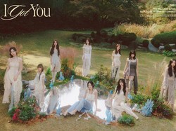 Lirik Lagu LOOK AT ME - TWICE