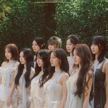 Lirik Lagu I GOT YOU - TWICE feat Lauv