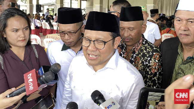 Cawapres nomor urut 1 Muhaimin Iskandar dicurhati seorang kader Posyandu di Banyuwangi, Jatim, soal insentif sebesar Rp100 ribu cuma habis untuk beli pulsa.