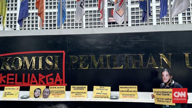 Koalisi masyarakat sipil menilai putusan DKPP menunjukkan bahwa KPU sebagai penyelenggara pemilu telah ikut melanggengkan politik dinasti.