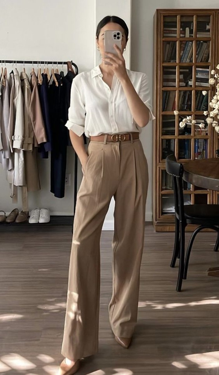6 Cara Styling Kemeja Putih yang Simple dan Modis