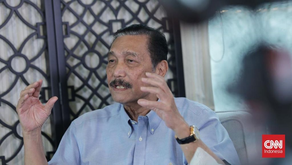 Luhut Minta Prabowo Cabut Izin Toba Pulp Lestari
