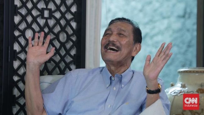Menko Marves Luhut Binsar Pandjaitan kaget namanya disebut di dalam film Agak Laen ketika nonton bareng keluarganya.