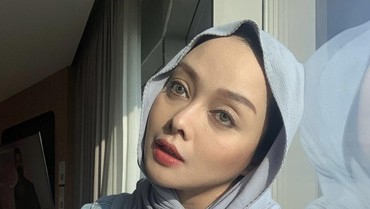 img-title Tinggal di AS Bareng Suami, Terry Putri Kerja Jadi Kurir Pengantar Makanan
