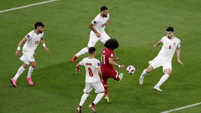 Timnas Qatar unggul 2-1 atas Iran dalam babak pertama semifinal Piala Asia 2023 di Stadion Al Thumama, Rabu (7/2).