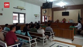 VIDEO: Almas Dan Gibran Tak Hadir Sidang Perdana Gugatan Wanprestasi