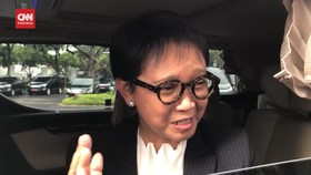 VIDEO: Diisukan Akan Mundur Dari Kabinet, Menlu Retno: Percaya Nggak?