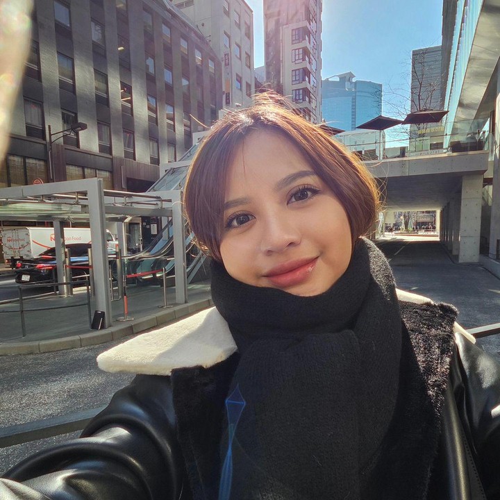 <p>Banyak yang memuji kecantikan Anggi setiap kali ia membagikan potret dirinya. Netizen menilai Anggi semakin cantik saat hamil. "Cantik nian boru ni raja," tulis salah satu penggemarnya di kolom komentar. (Foto: Instagram: @anggimarito)</p>