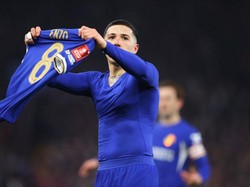 Enzo Fernandez Tawarkan Diri ke Barcelona?