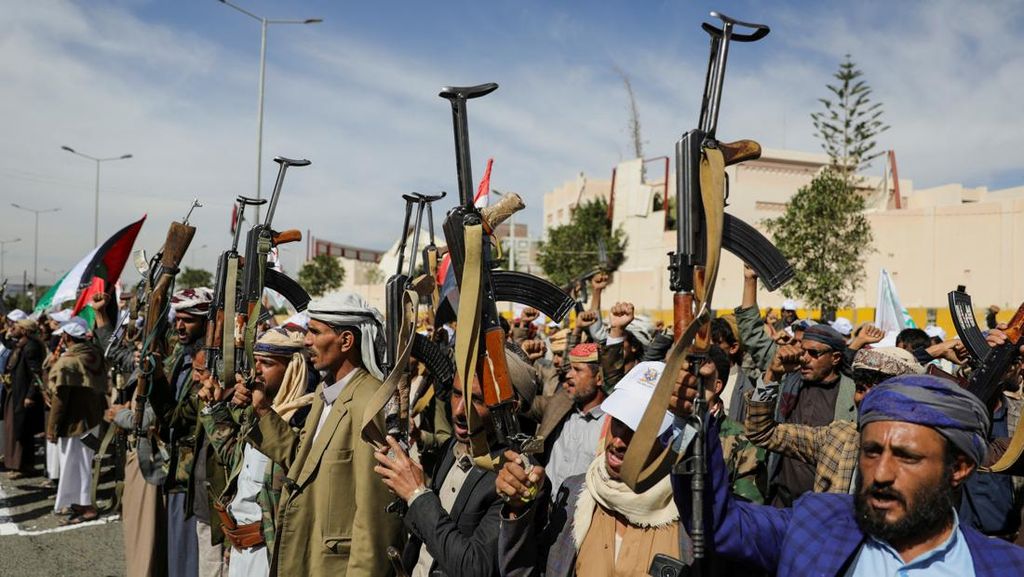 Dari Mana Sumber Dana Milisi Houthi Yaman?