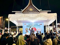 Buka Festival Kuliner Prabowo-Gibran di Bukittinggi, Andre Rosiade: All in Sekali Putaran