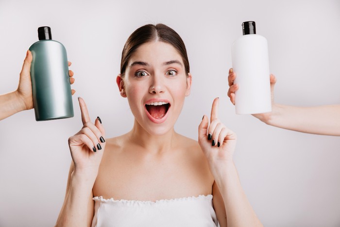7 Kesalahan Mencuci Rambut yang Sering Dilakukan