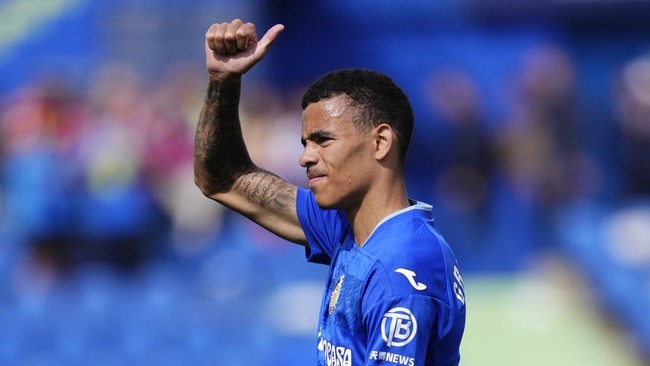 Winger Getafe Mason Greenwood bisa bikin lini serang Manchester United memiliki trisula maut pada musim depan.