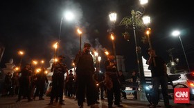 Bawa Obor-Jalan Mundur, Aktivis 98 Lintas Kampus Yogya Kritik Jokowi