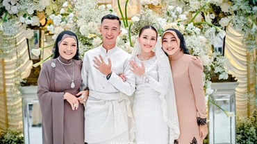 img-title Camer Bongkar Perkenalan Singkat Ayu Ting Ting dan Muhammad Fardhana