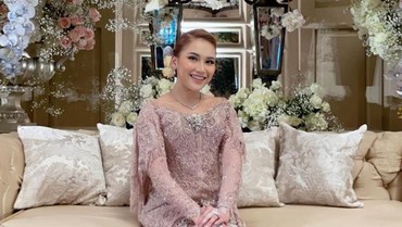 Tak Lagi Diblur, Potret Pertunangan Ayu Ting Ting & Lettu Muhammad Fardhana Bocor