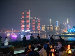 Sisi Lain Kota Futuristik Chongqing yang Jarang Diketahui Orang