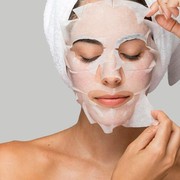 5 Kesalahan yang Biasa Kamu Lakukan Saat Mengenakan Sheet Mask