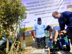 150 Lampu Penerangan Jalan Tenaga Surya Dipasang di Desa Asahan