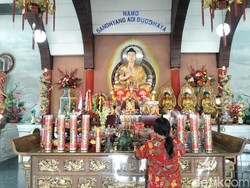 Yang Berbeda Pada Perayaan Imlek di Vihara Tanda Bhakti