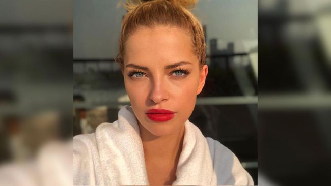 Xenia Florence Gabriela Sophie Iris, Putri Saxony, membuat sejarah pada hari Rabu sebagai bangsawan pertama yang berpose untuk Playboy.