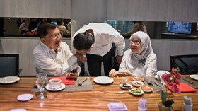 Masa Tenang Pilpres 2024, Anies Baswedan Hadiri Ulang Tahun Istri JK