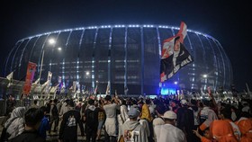 FOTO: Pendukung Anies-Cak Imin Banjiri JIS