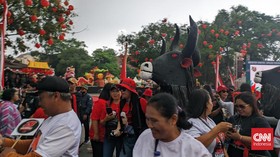 Ribuan Massa Hadiri Kampanye Ganjar-Mahfud di Solo Walau Diguyur Hujan