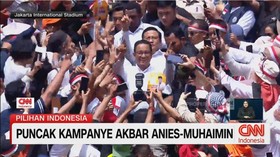 VIDEO: Momen Anies - Cak Imin Memasuki Mimbar Pidato Kampanye Akbar